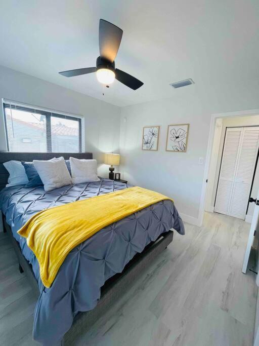 Charming 2 Bedroom Near Calle Ocho Kasey Center Downtown Beaches Hébergement de vacances