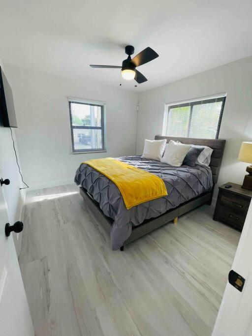 Charming 2 Bedroom Near Calle Ocho Kasey Center Downtown Beaches Hébergement de vacances Miami